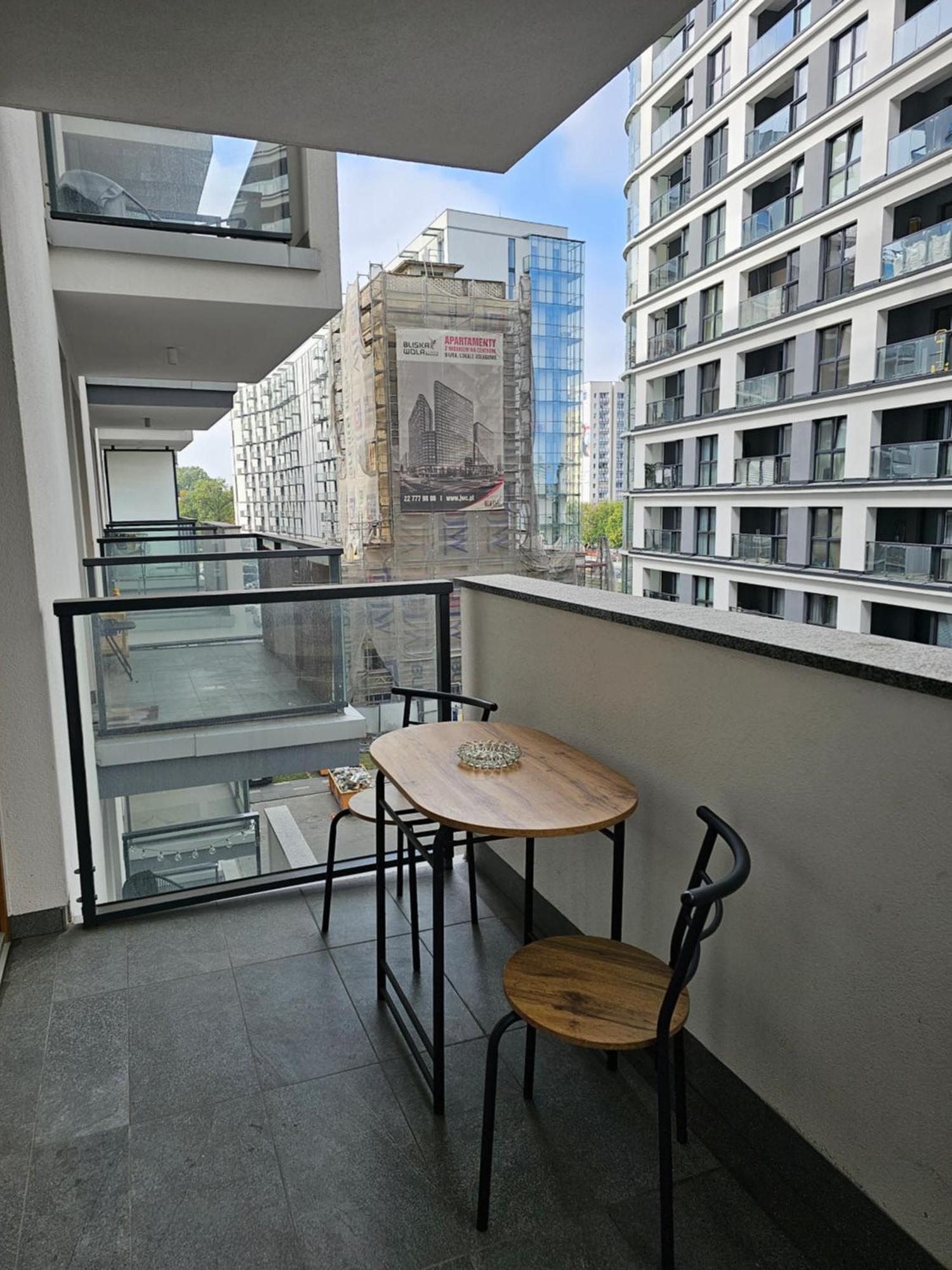 Apartamenty Wola Tower Warsaw Luaran gambar