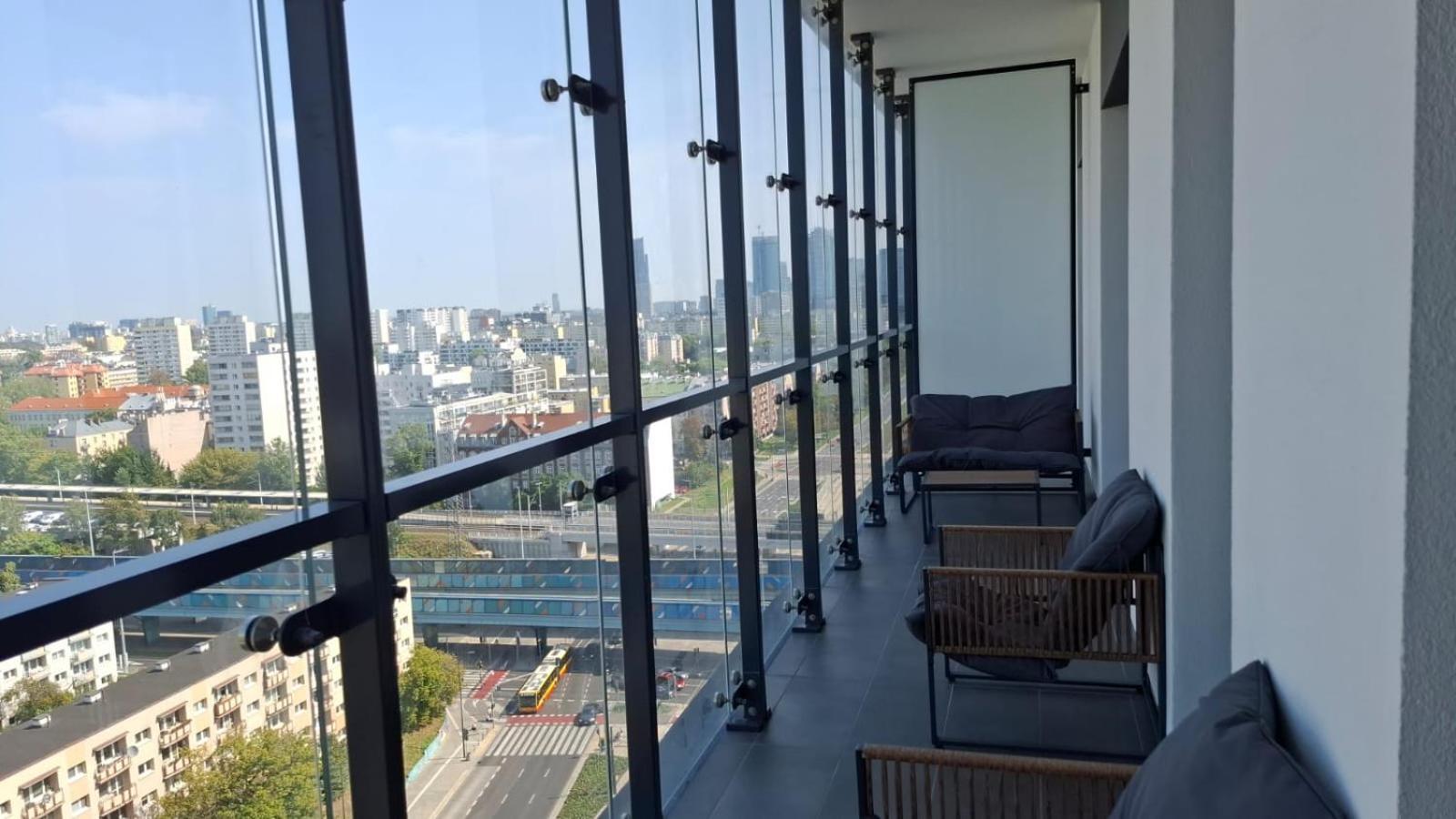 Apartamenty Wola Tower Warsaw Luaran gambar